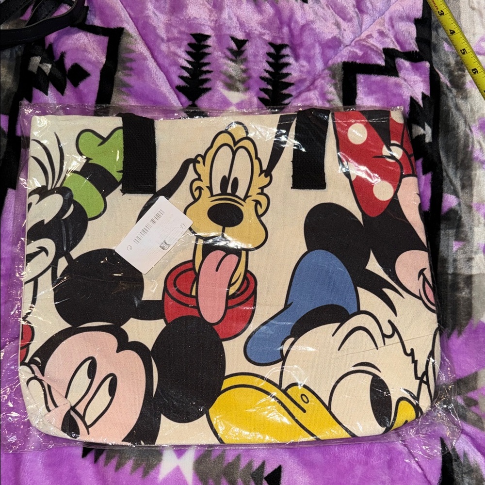 ⭐ 5 for $30 Mix & Match Items.. 
Disney Character Tote Bag